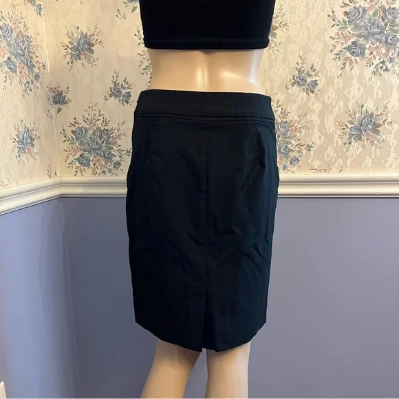 The Limited Exact Stretch Black Knee Length Pencil Skirt, Size 4 - Picture 2 of 10